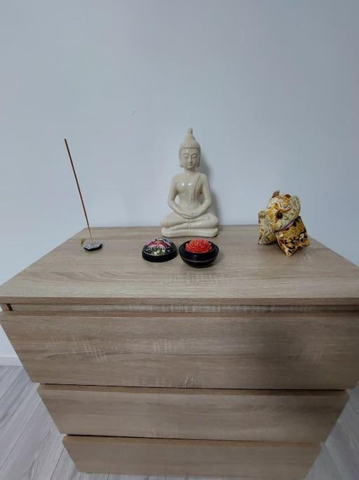 Maison Calme Proche De La Cite Des Loisirs 암네빌 외부 사진