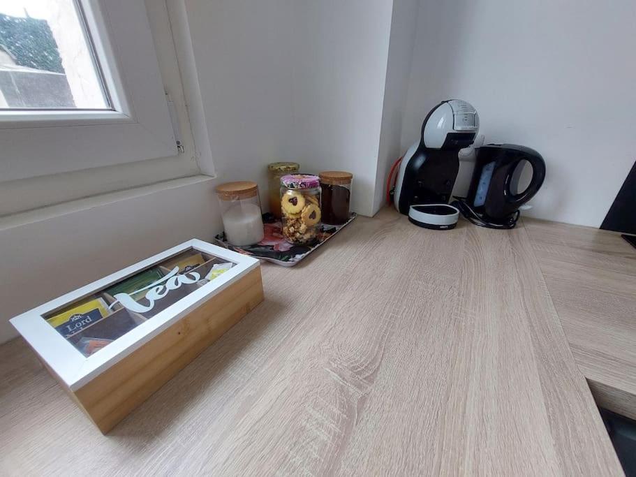 Maison Calme Proche De La Cite Des Loisirs 암네빌 외부 사진